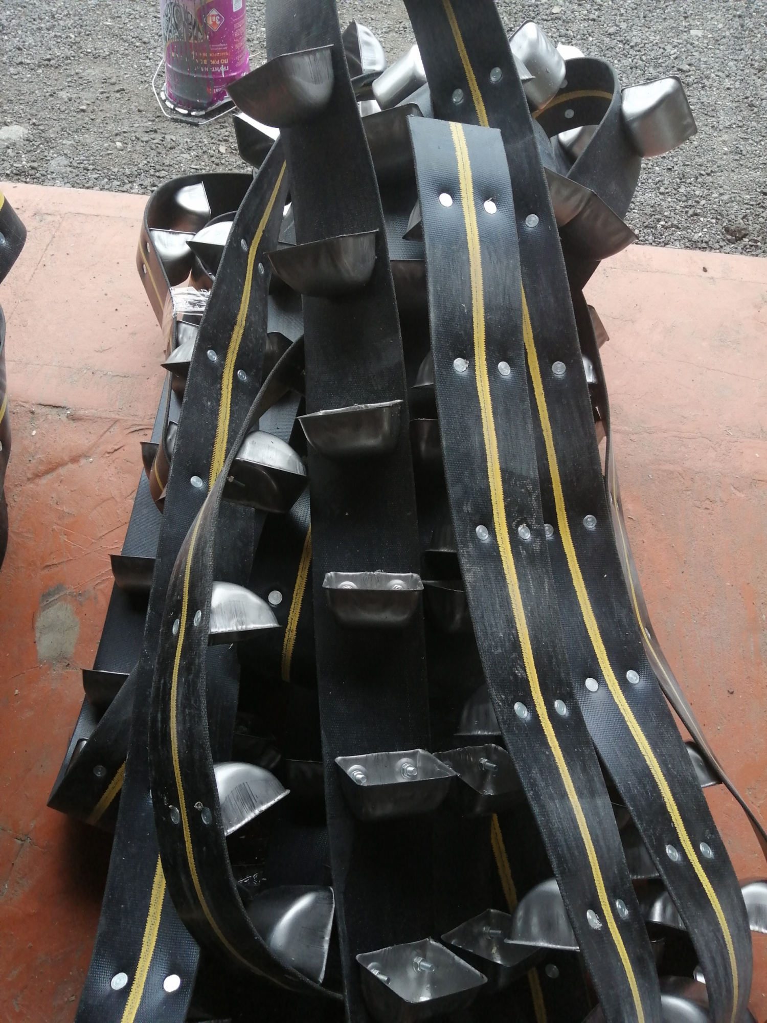 Лента с ковшами в сборе